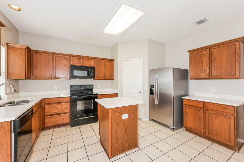 2,455/Mo, 8300 Orleans Ln Fort Worth, TX 76123 Kitchen View 2
