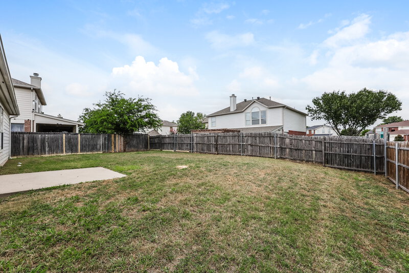 2,455/Mo, 8300 Orleans Ln Fort Worth, TX 76123 Backyard View