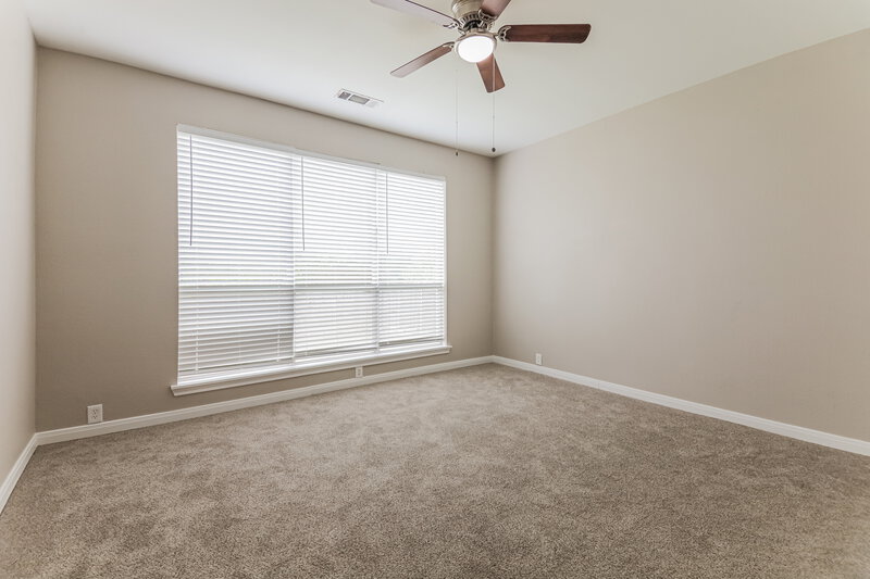 2,550/Mo, 3601 English Oak Dr Garland, TX 75043 Main Bedroom View