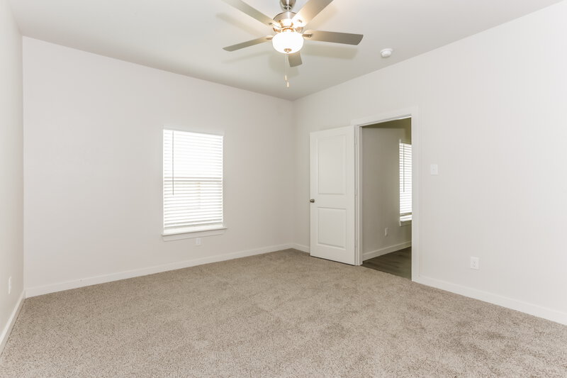 2,170/Mo, 1525 Woodwinds Dr Fort Worth, TX 76140 Main Bedroom View 2
