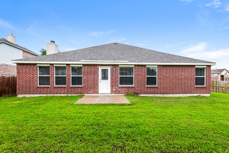 2,285/Mo, 2100 Aster Trl Forney, TX 75126 Rear View