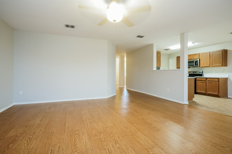 2,065/Mo, 1008 Bumble Bee Dr Lancaster, TX 75134 Living Room View 2