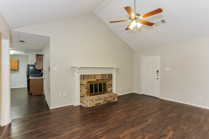 1,775/Mo, 832 Glenwick Ct Burleson, TX 76028 Misc View 2