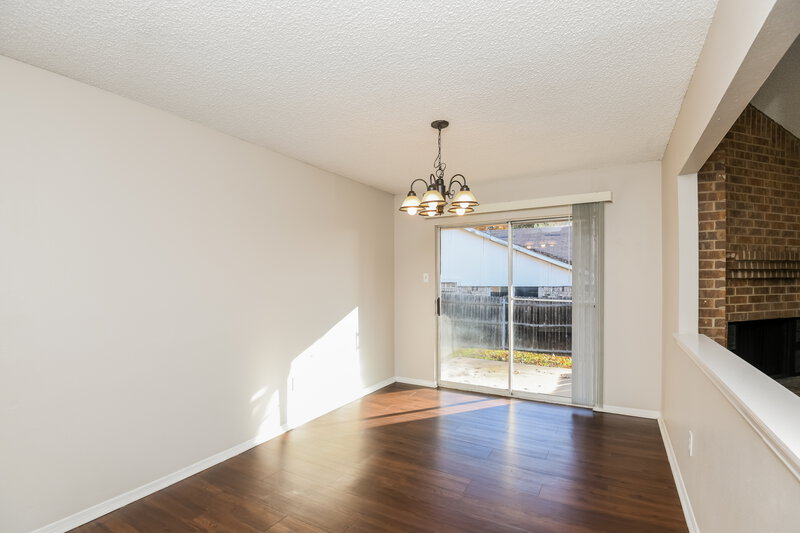 1,995/Mo, 10132 Buffalo Grove Rd Fort Worth, TX 76108 Dining Room View