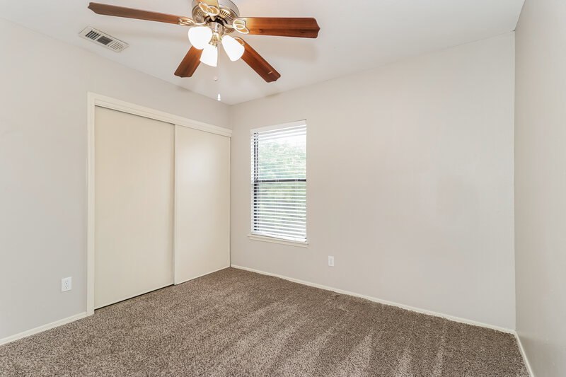 2,530/Mo, 5203 Barberry Dr Arlington, TX 76018 Bedroom View 2
