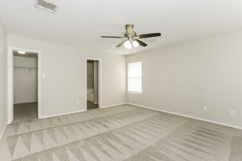 2,030/Mo, 2026 Times Rd Heartland, TX 75126 Main Bedroom View