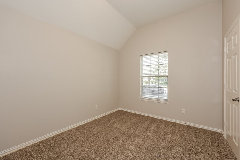 2,665/Mo, 221 Dancing Light Ln Red Oak, TX 75154 Bedroom View 2