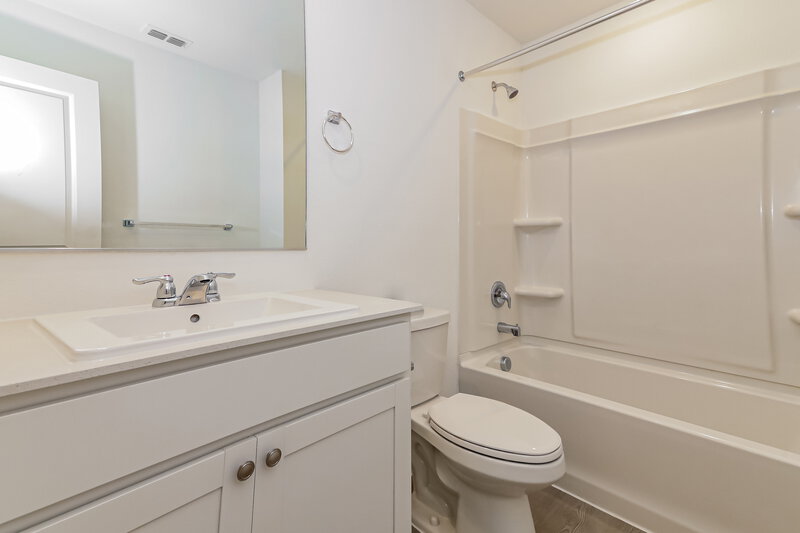 1,795/Mo, 1809 Javelina St Royse City, TX 75189 Bathroom View