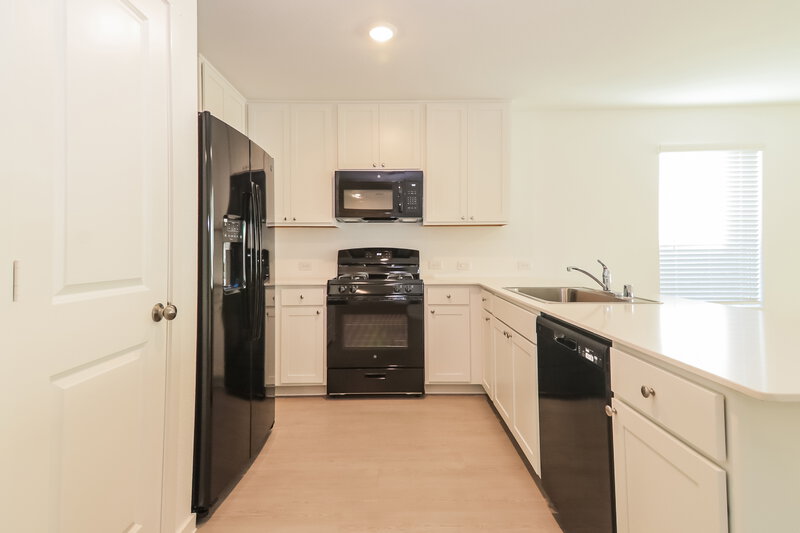 1,760/Mo, 5324 Agalinis Ave Royse City, TX 75189 Kitchen View 3