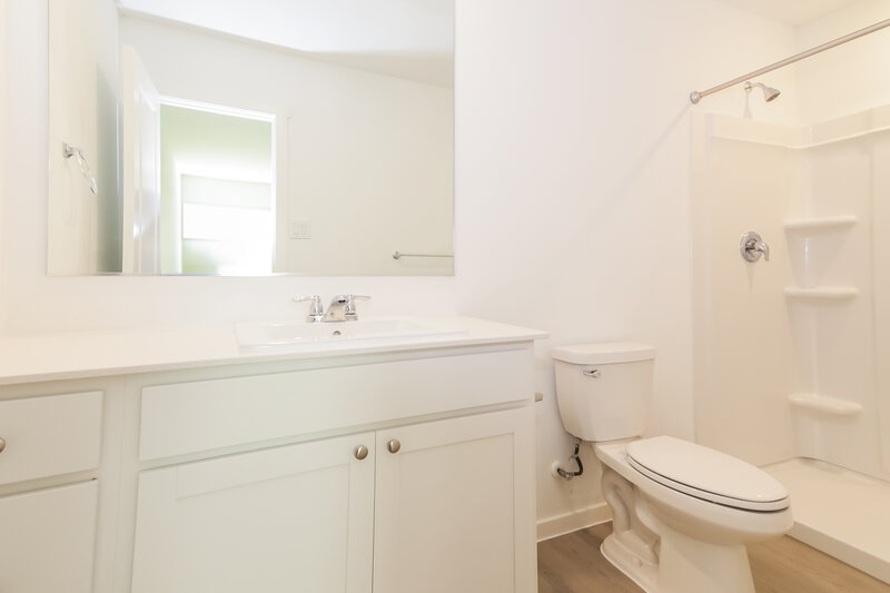 1,760/Mo, 5324 Agalinis Ave Royse City, TX 75189 Main Bathroom View