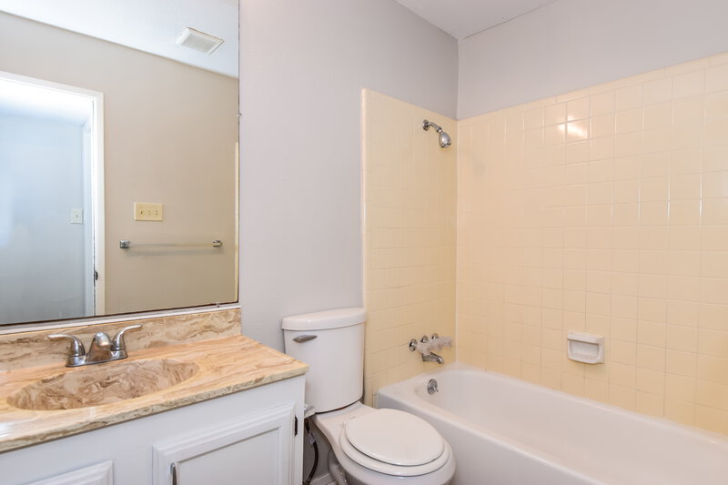 2,920/Mo, 9206 Millwood Dr Rowlett, TX 75088 Bathroom View