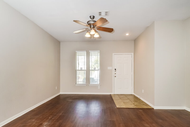 2,050/Mo, 1116 Oakcrest Dr Providence Village, TX 76227 Misc View 3
