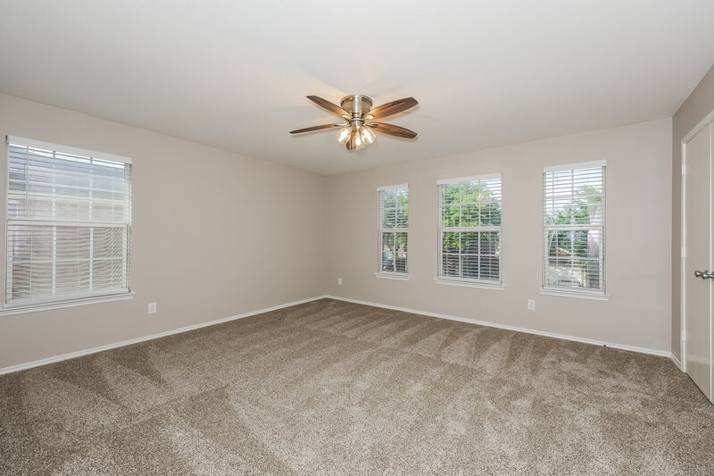 3,040/Mo, 7718 Water Fowl Trl Arlington, TX 76002 Loft View