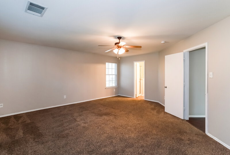 0/Mo, 7718 Water Fowl Trl Arlington, TX 76002 Main Bedroom View 2