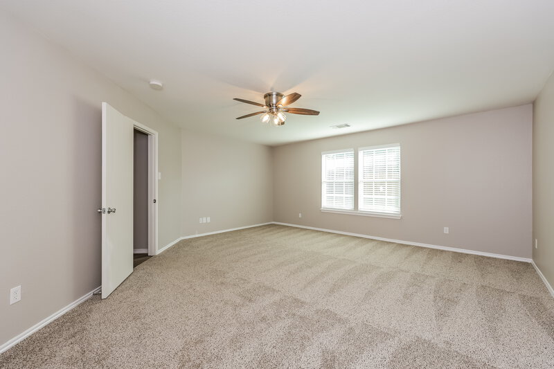 3,040/Mo, 7718 Water Fowl Trl Arlington, TX 76002 Main Bedroom View 2