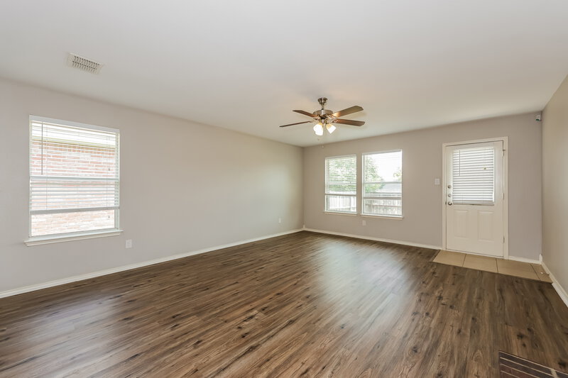 1,805/Mo, 2029 Wildwood Dr Forney, TX 75126 Living Room View