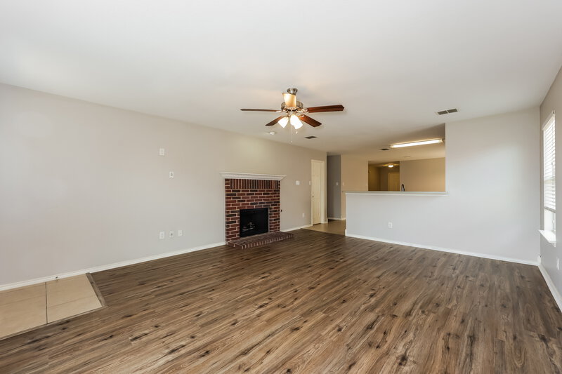 1,805/Mo, 2029 Wildwood Dr Forney, TX 75126 Living Room View 2