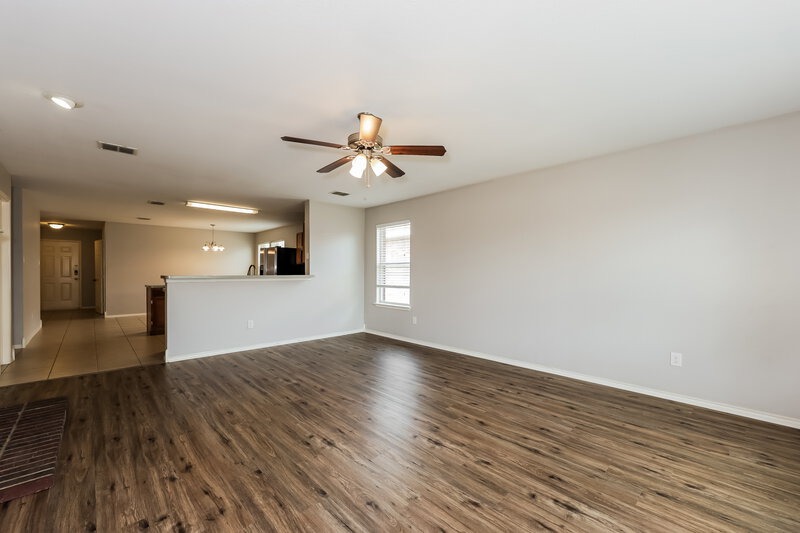 1,805/Mo, 2029 Wildwood Dr Forney, TX 75126 Living Room View 3