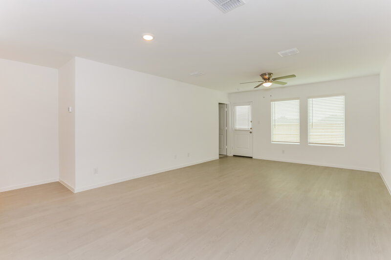 1,840/Mo, 1727 Crossbill St Forney, TX 75126 Living Room View 3