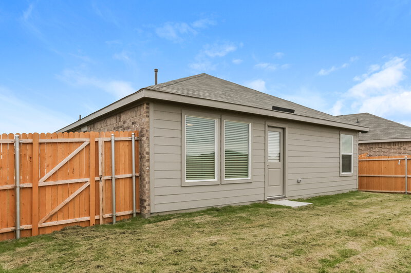 1,840/Mo, 1727 Crossbill St Forney, TX 75126 Rear View