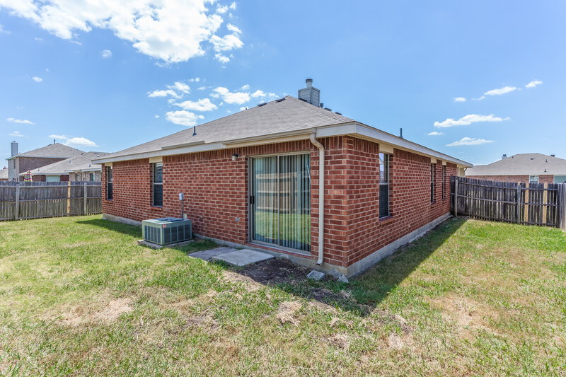 1,985/Mo, 7223 Jurassic Dr Arlington, TX 76002 Rear View