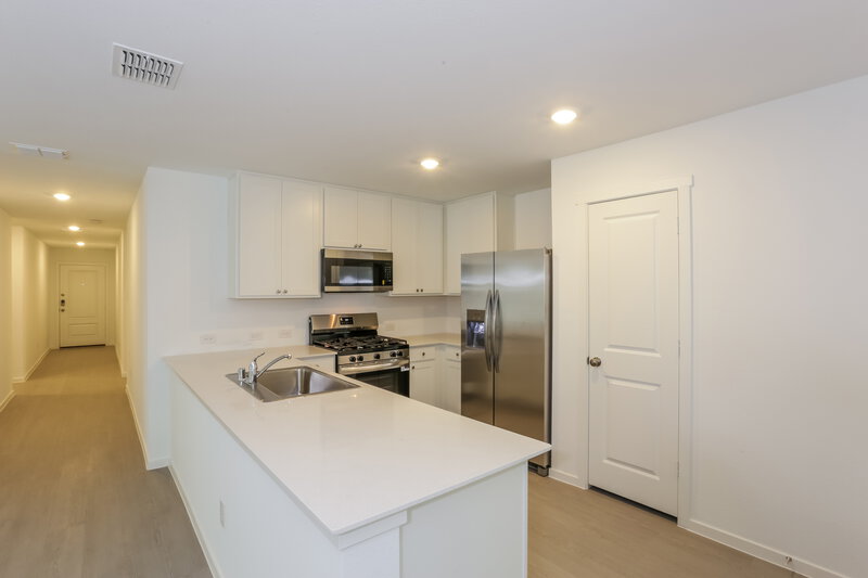 1,895/Mo, 1812 Javelina St Royse City, TX 75189 Kitchen View