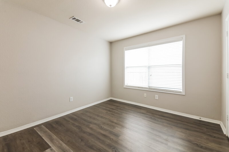2,065/Mo, 2040 Shawnee Trl Heartland, TX 75126 Bedroom View