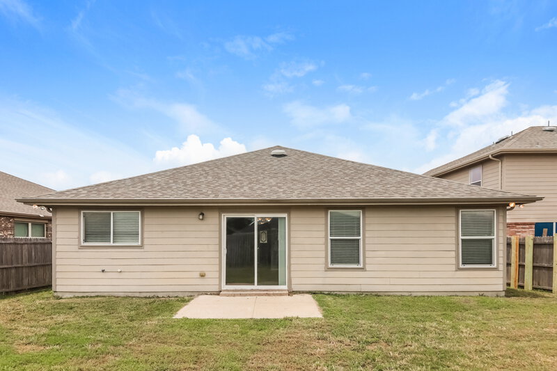 2,065/Mo, 2040 Shawnee Trl Heartland, TX 75126 Rear View