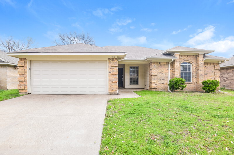 2,025/Mo, 1861 Kings Canyon Cir Fort Worth, TX 76134 External View