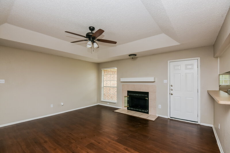2,025/Mo, 1861 Kings Canyon Cir Fort Worth, TX 76134 Living Room View 2