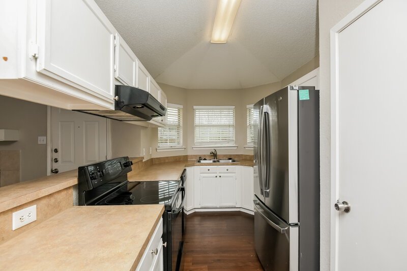 2,025/Mo, 1861 Kings Canyon Cir Fort Worth, TX 76134 Kitchen View