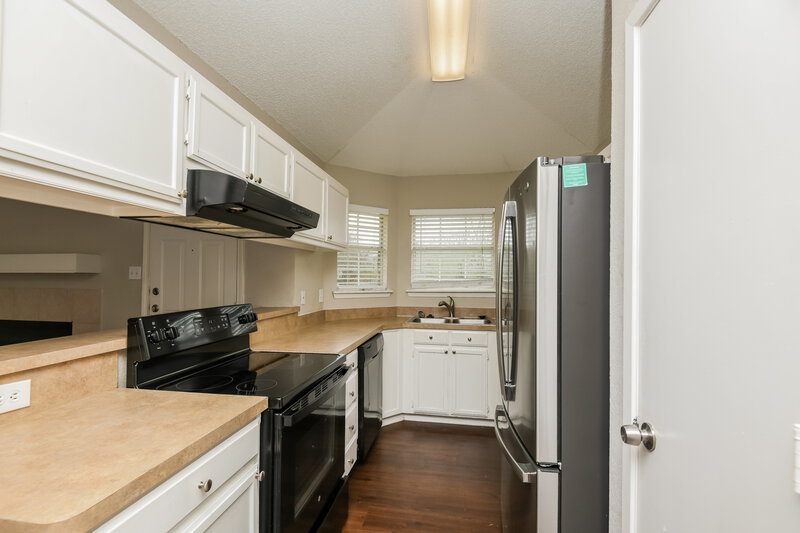 2,025/Mo, 1861 Kings Canyon Cir Fort Worth, TX 76134 Kitchen View 2