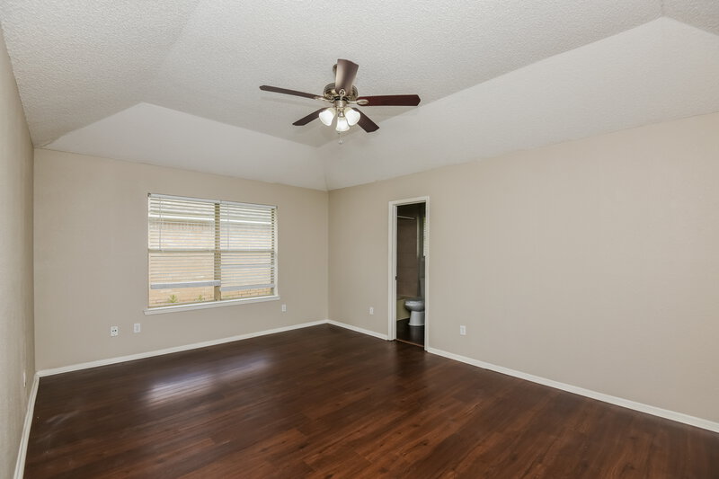 2,025/Mo, 1861 Kings Canyon Cir Fort Worth, TX 76134 Main Bedroom View