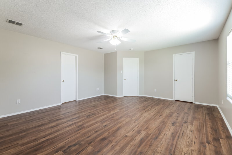 2,195/Mo, 1435 Foxwood Ln Rockwall, TX 75032 Main Bedroom View 2