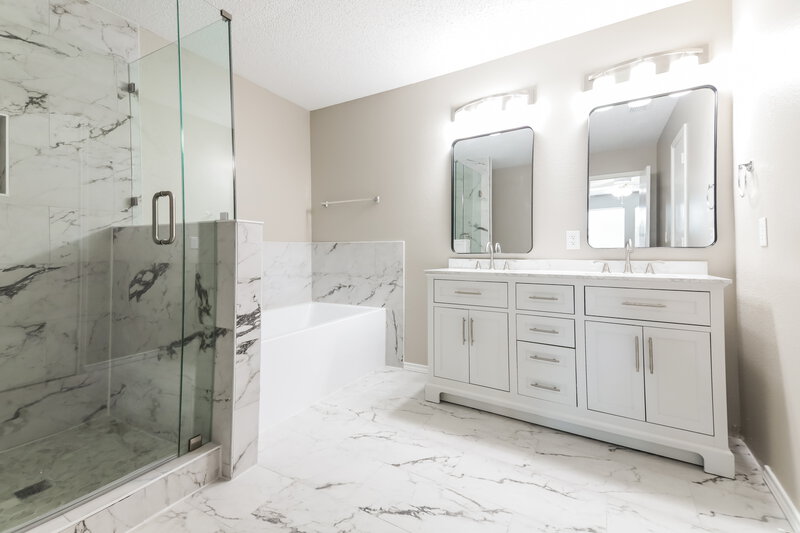 2,195/Mo, 1435 Foxwood Ln Rockwall, TX 75032 Main Bathroom View