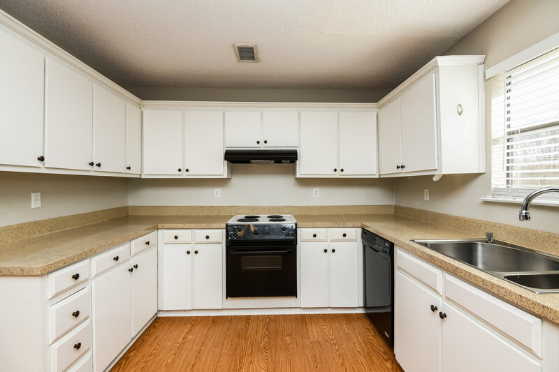 2,005/Mo, 505 Plainview Dr Mansfield, TX 76063 Kitchen View 2