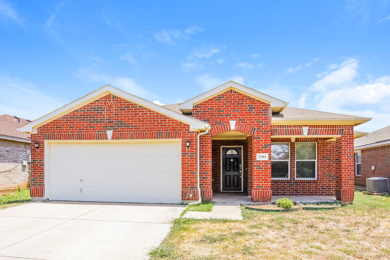 2,235/Mo, 7501 Grass Valley Trl Fort Worth, TX 76123 External View