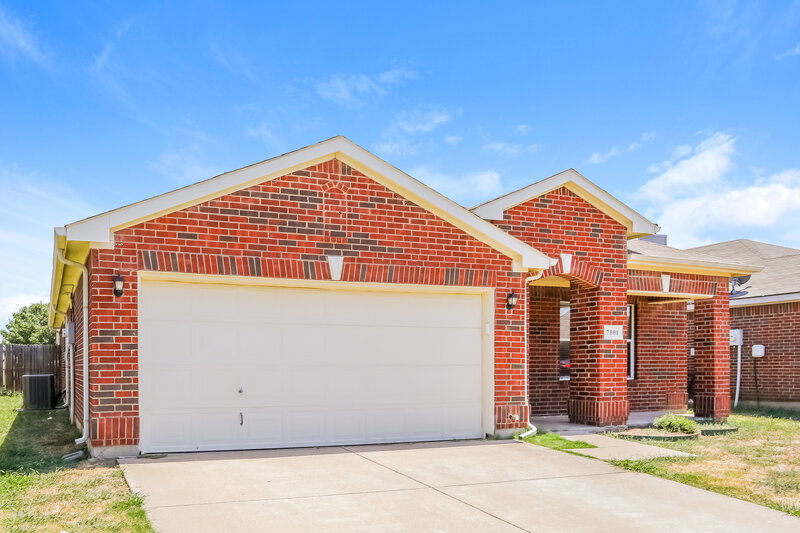 2,235/Mo, 7501 Grass Valley Trl Fort Worth, TX 76123 Front View