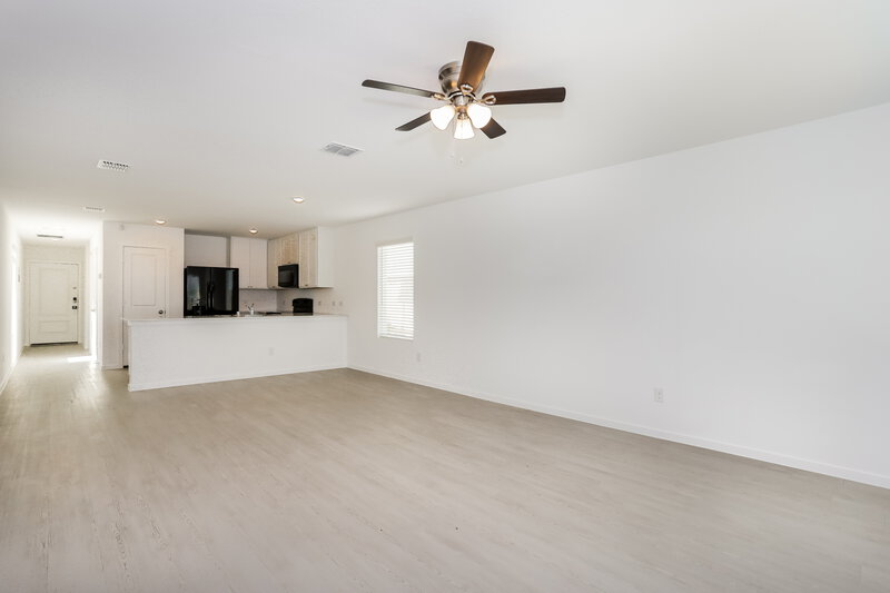 1,910/Mo, 10513 Sequoia Dr Fort Worth, TX 76140 Living Room View 2