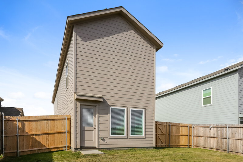 1,910/Mo, 10513 Sequoia Dr Fort Worth, TX 76140 Rear View