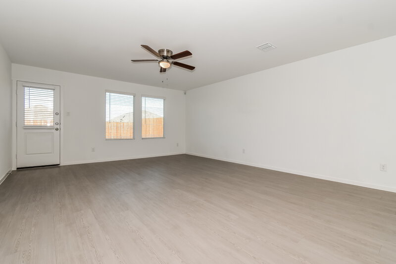 1,705/Mo, 1805 Javelina St Royse City, TX 75189 Living Room View