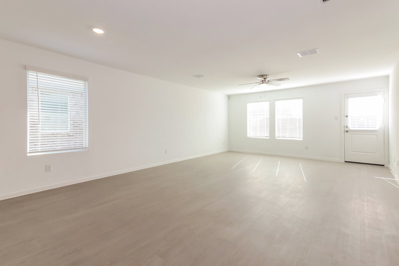 1,740/Mo, 1808 Javelina St Royse City, TX 75189 Living Room View 3