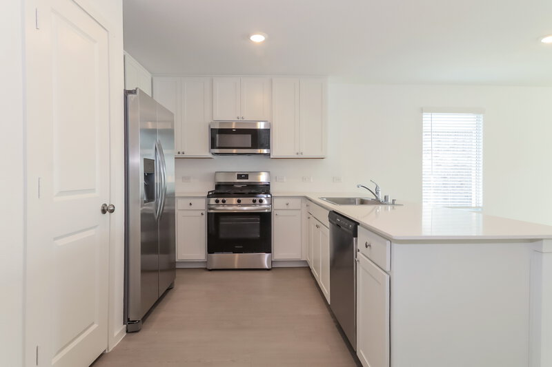 1,740/Mo, 1808 Javelina St Royse City, TX 75189 Kitchen View 2