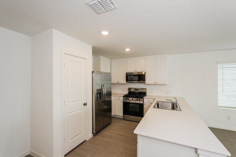 1,735/Mo, 1820 Javelina St Royse City, TX 75189 Kitchen View