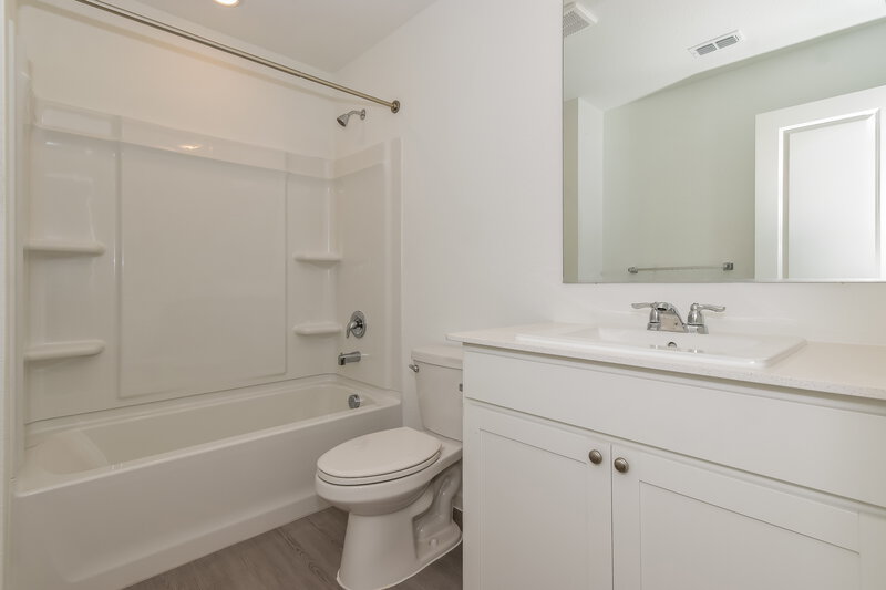 1,815/Mo, 1825 Javelina St Royse City, TX 75189 Bathroom View