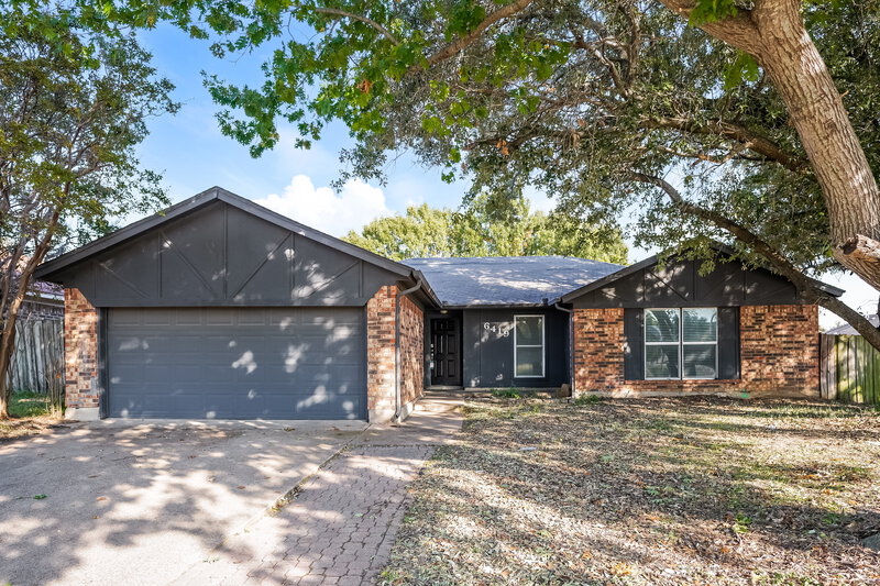 1,960/Mo, 6419 Twin Spruce Ct Arlington, TX 76018 External View