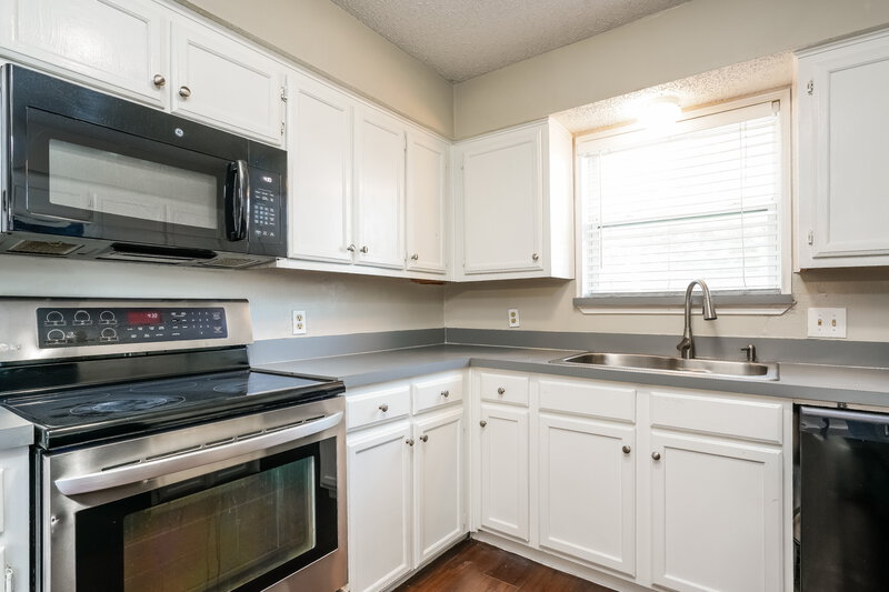 1,960/Mo, 6419 Twin Spruce Ct Arlington, TX 76018 Misc View 5