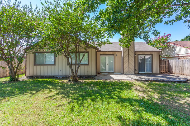 2,055/Mo, 7428 Farm Field Ct Fort Worth, TX 76137 Rear View