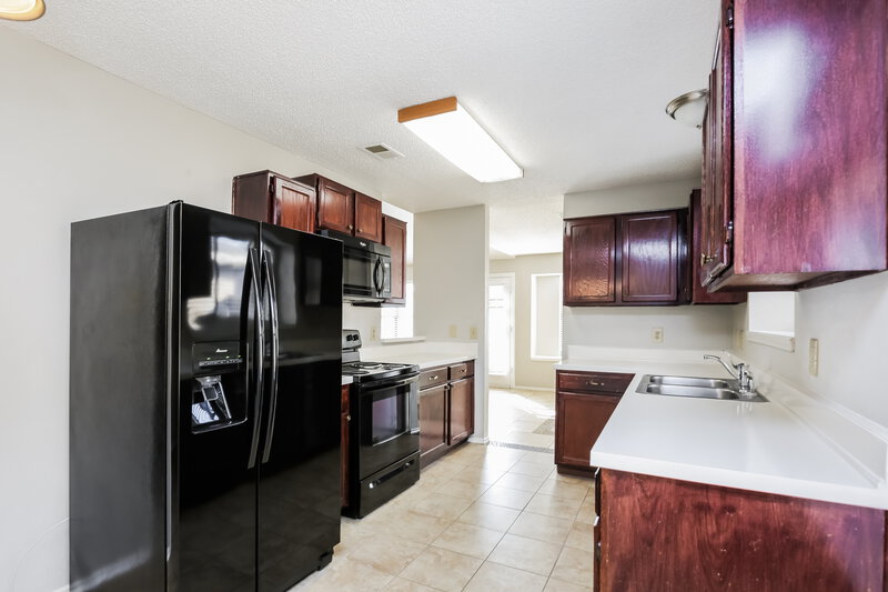 1,905/Mo, 821 Simon Dr Cedar Hill, TX 75104 Kitchen View