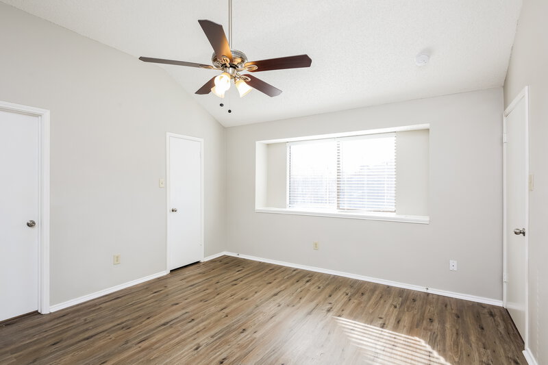 1,905/Mo, 821 Simon Dr Cedar Hill, TX 75104 Main Bedroom View